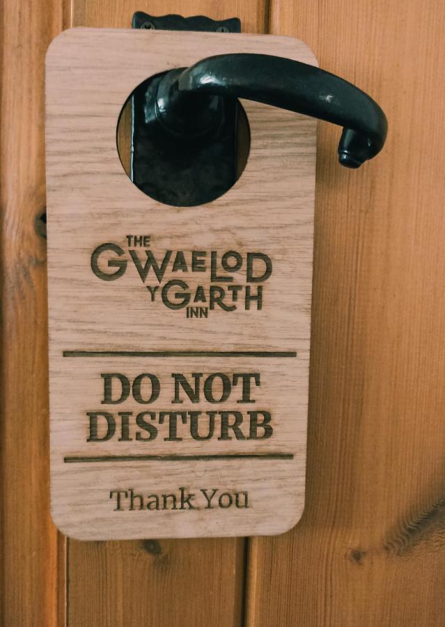 The Gwaelod Y Garth Inn Cardiff Exterior photo